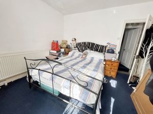 Bedroom- click for photo gallery